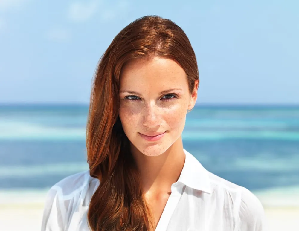 shutterstock_106913612 woman with freckles